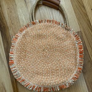 Round Woven Hand Bag